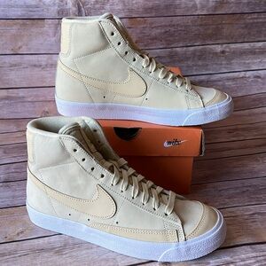 Nike Blazer Mid Premium MF Alabaster/White “Lemon”- Size-8 NWT